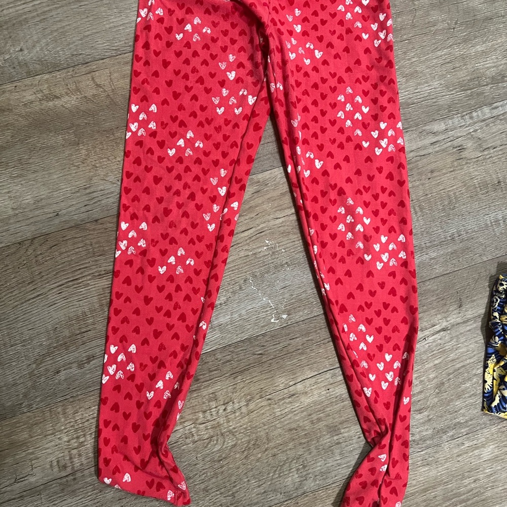 Red Heart Patterned Leggings